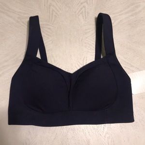NWT Lululemon Ta Ta Tamer III size 34DD Navy